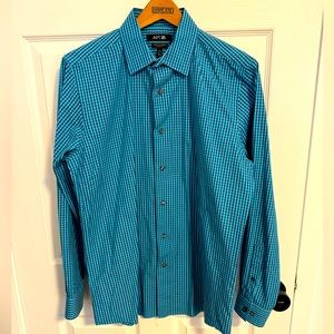 Men’s Apt 9 dress shirt-L